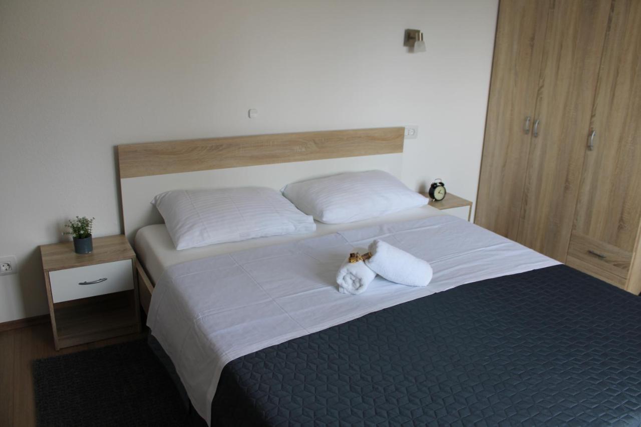 Apartman Lovro Rijeka Exteriör bild