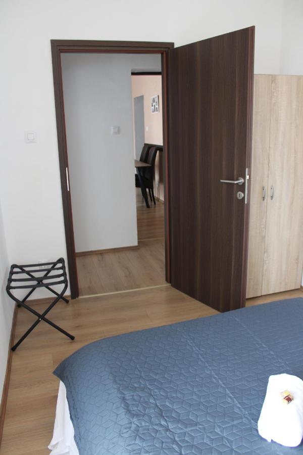 Apartman Lovro Rijeka Exteriör bild
